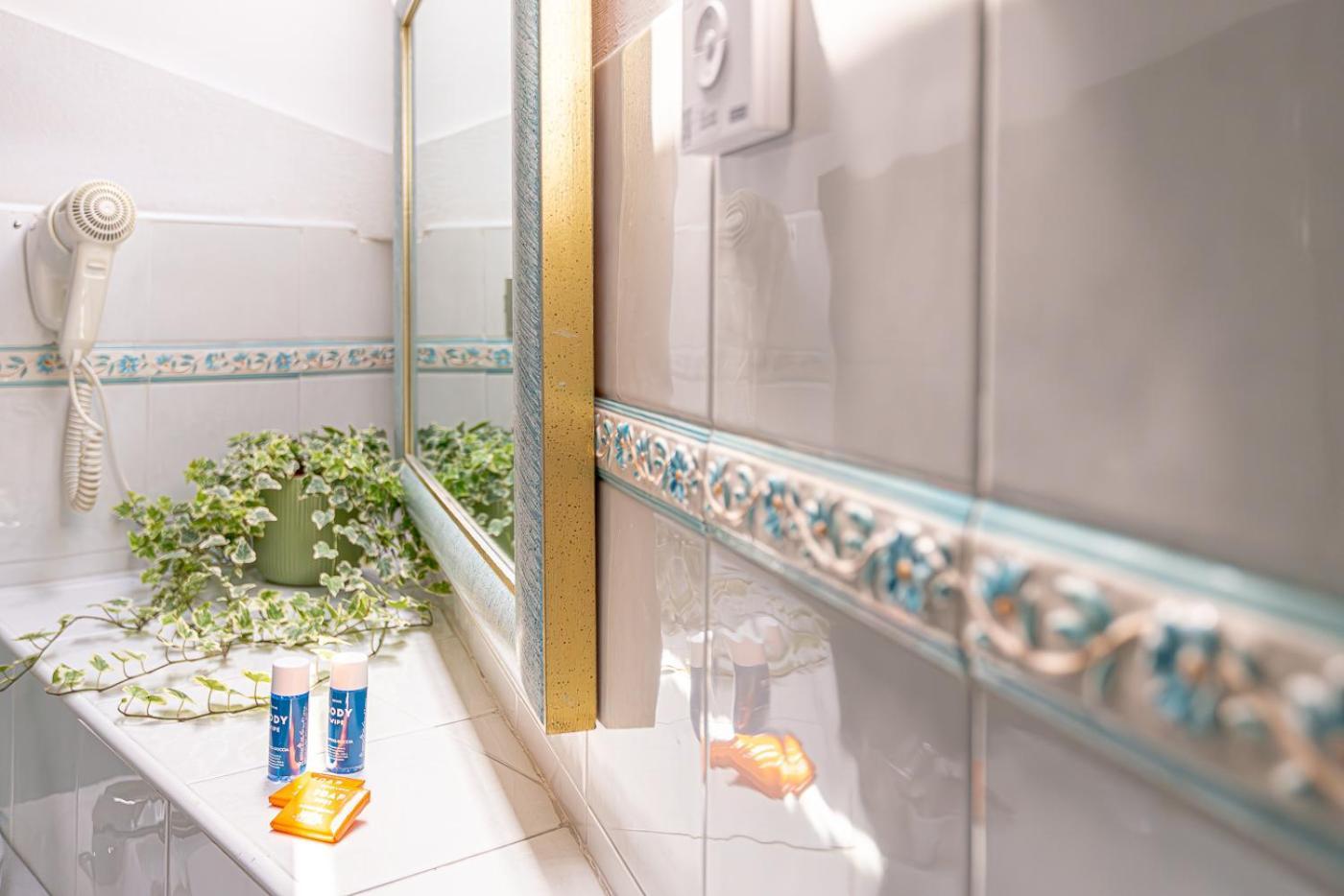 Hotel Zio Imola Bagian luar foto